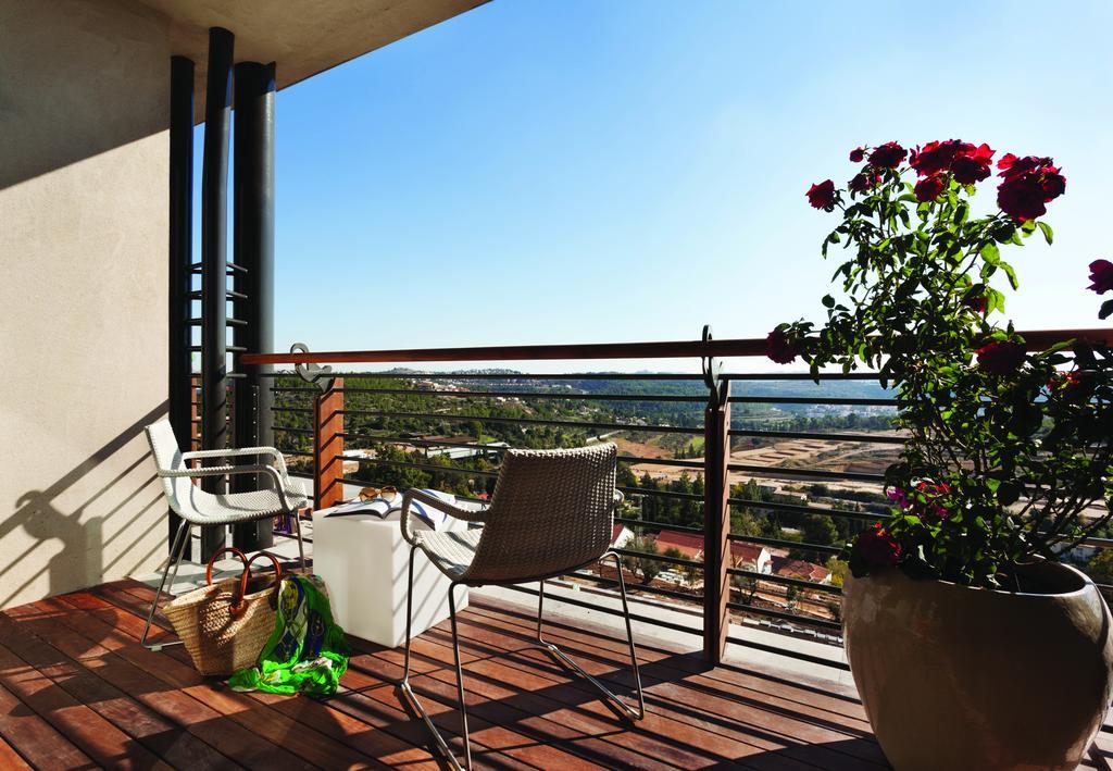 Cramim By Isrotel Exclusive Kiryat Anavim Buitenkant foto A balcony